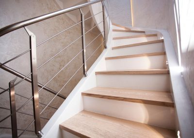 Lama stile eclettico scala